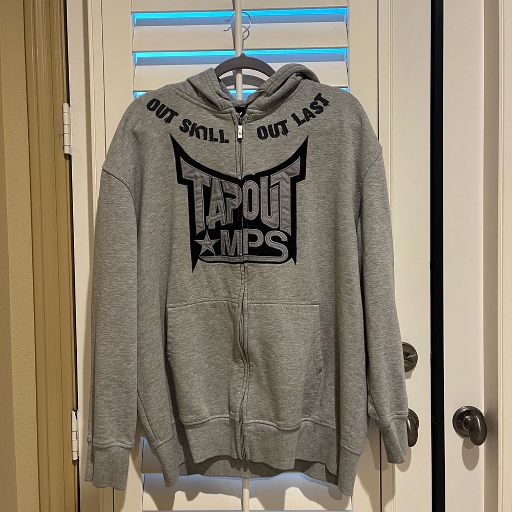 VINTAGE Y2K TAPOUT HOODIE